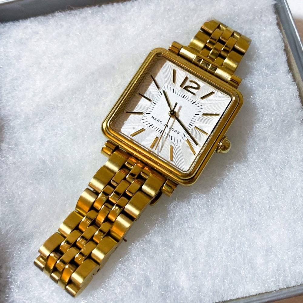 euc Marc Jacobs gold plated watch